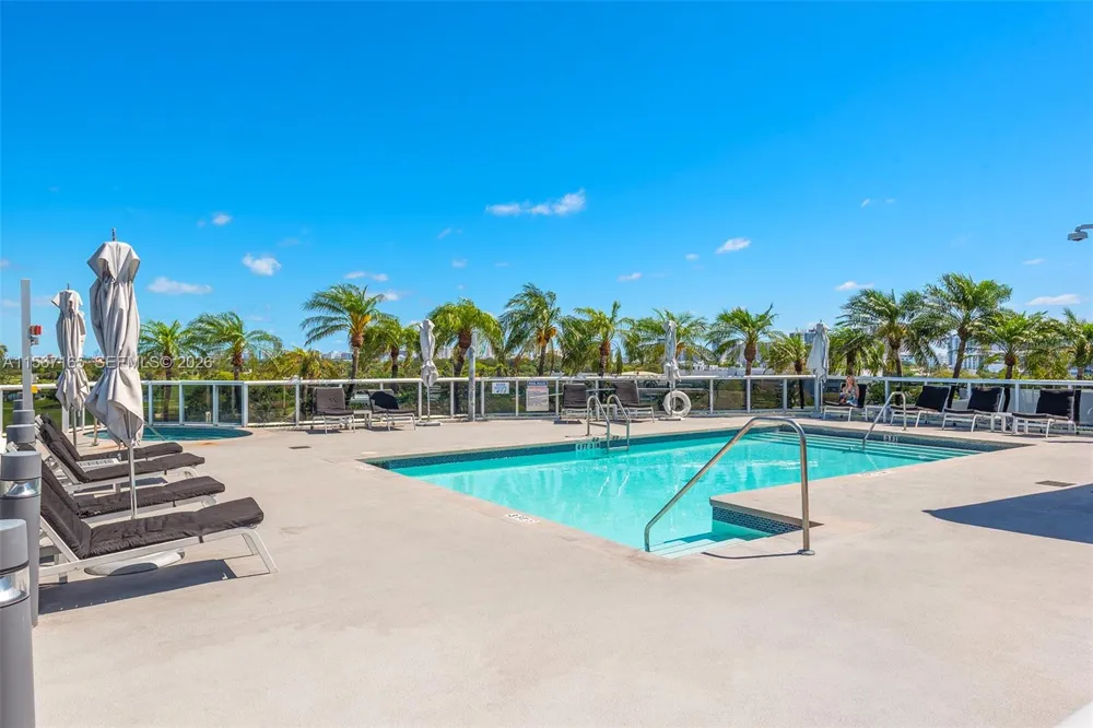 2001 Meridian Ave #517 Miami Beach, FL 33139