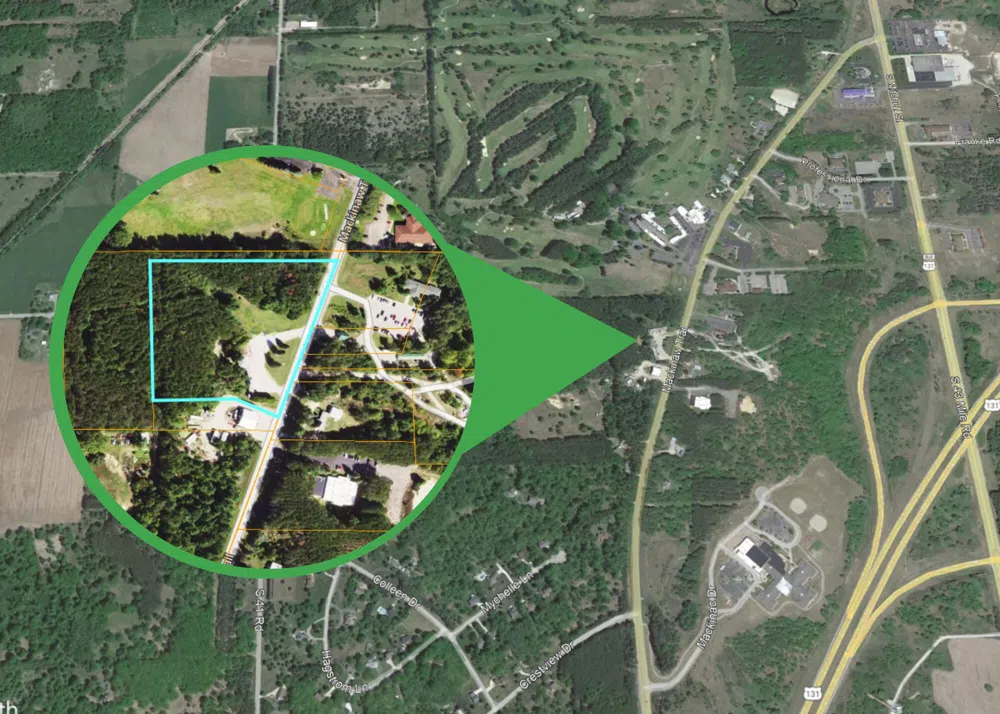 8072 S Mackinaw Trail Cadillac, MI 49601