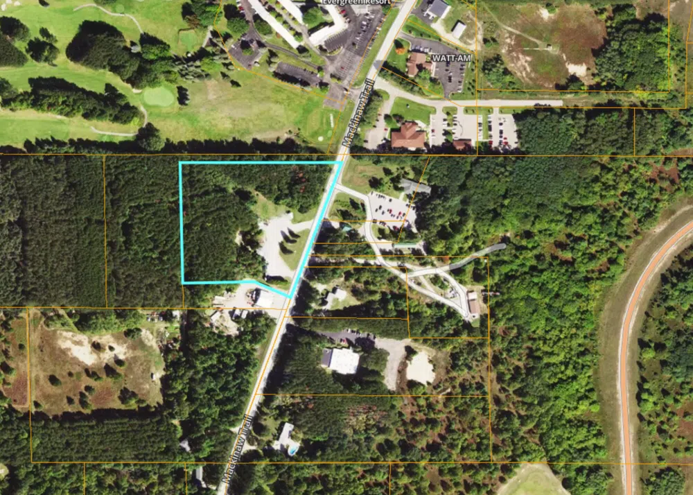 8072 S Mackinaw Trail Cadillac, MI 49601