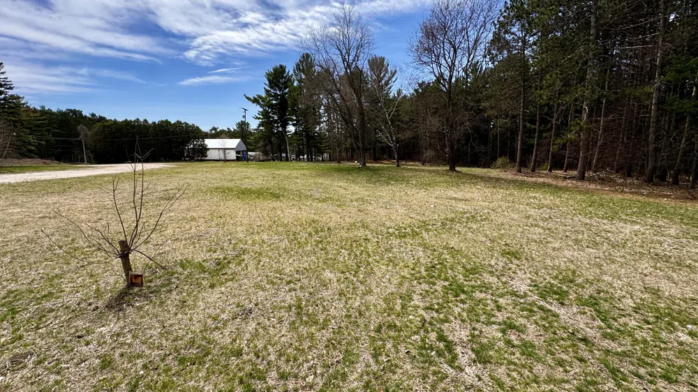 8072 S Mackinaw Trail Cadillac, MI 49601