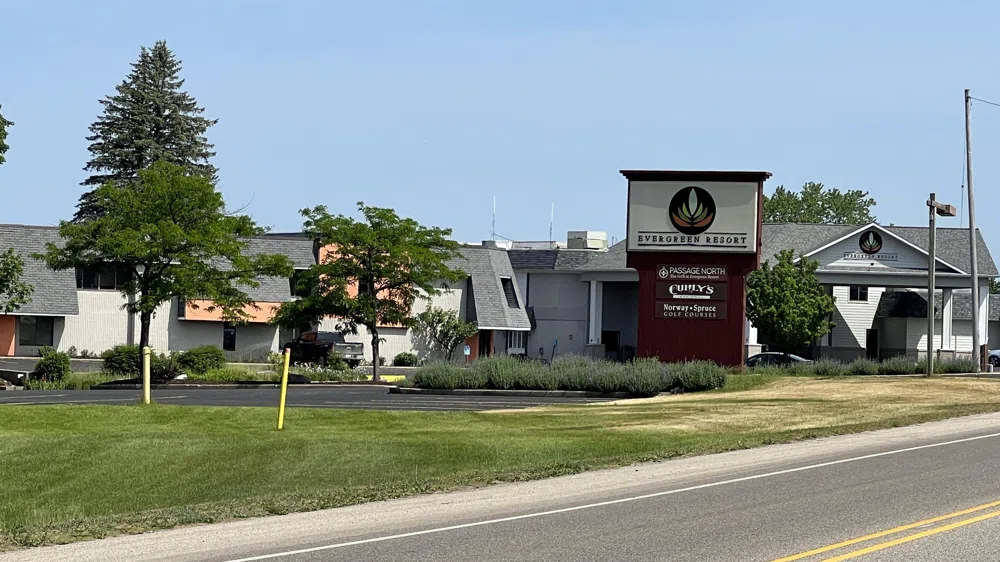 8072 S Mackinaw Trail Cadillac, MI 49601