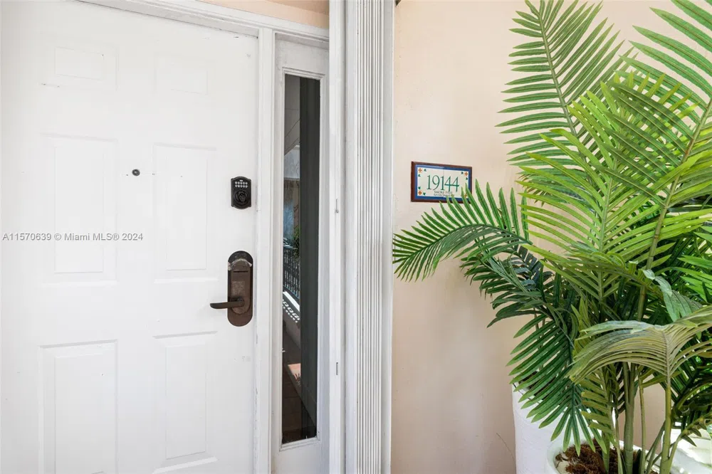 19144 Fisher Island Dr #19144 Miami Beach, FL 33109