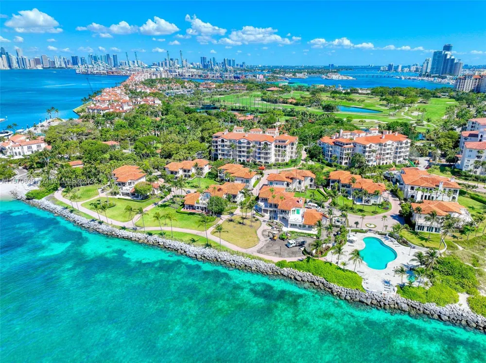 19144 Fisher Island Dr #19144 Miami Beach, FL 33109