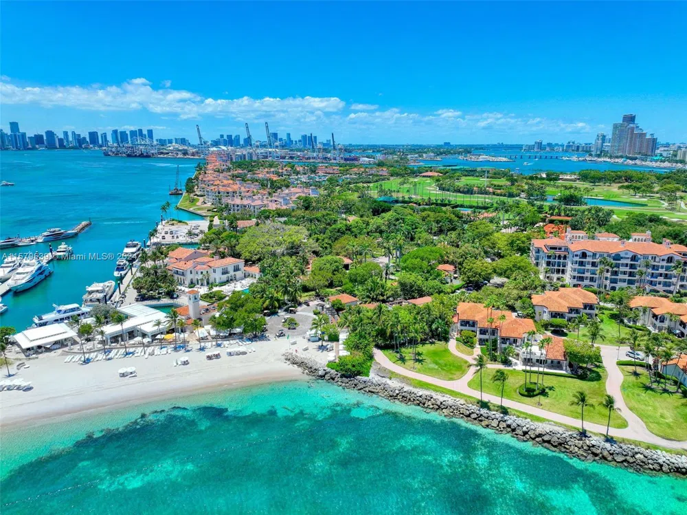 19144 Fisher Island Dr #19144 Miami Beach, FL 33109