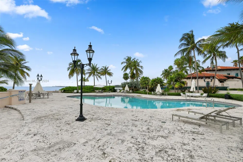 19144 Fisher Island Dr #19144 Miami Beach, FL 33109