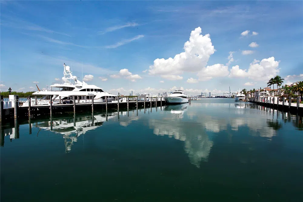 19144 Fisher Island Dr #19144 Miami Beach, FL 33109