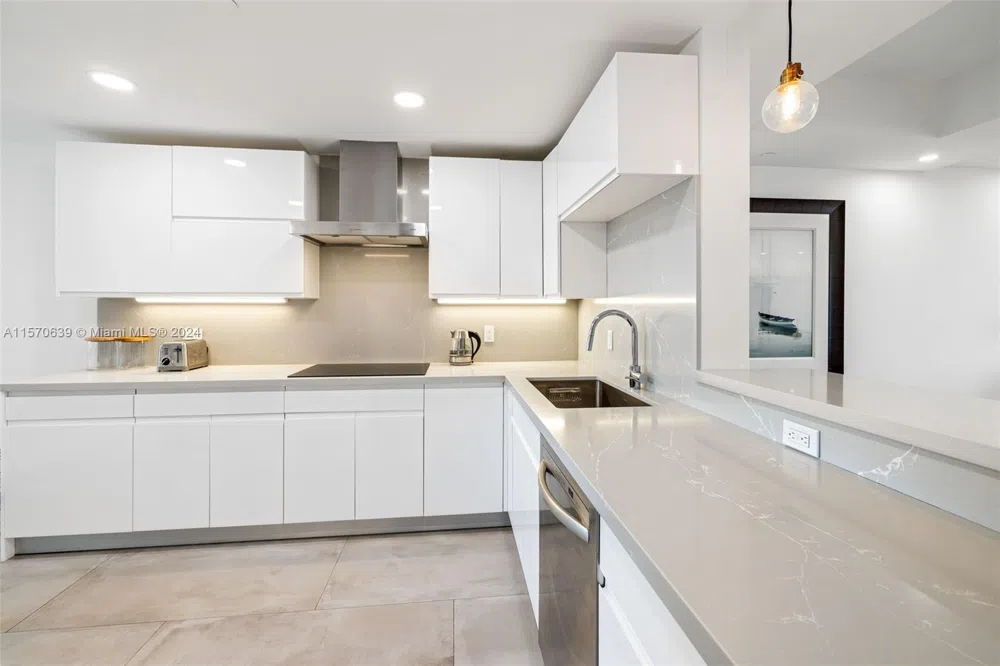 19144 Fisher Island Dr #19144 Miami Beach, FL 33109
