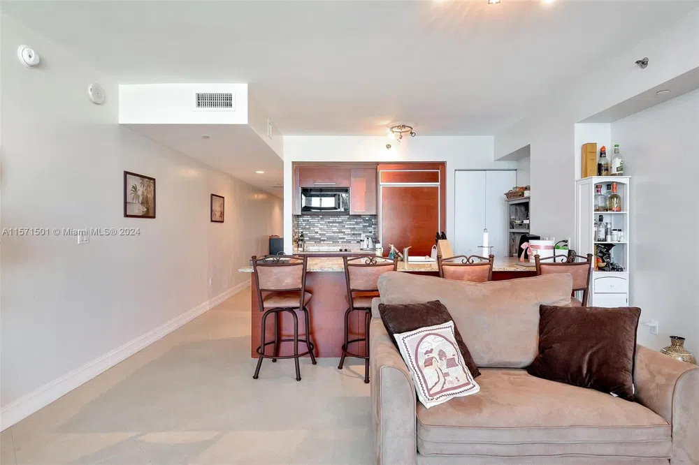 1830 S Ocean Dr #4709 Hallandale Beach, FL 33009