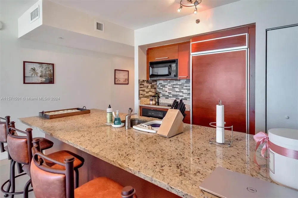 1830 S Ocean Dr #4709 Hallandale Beach, FL 33009