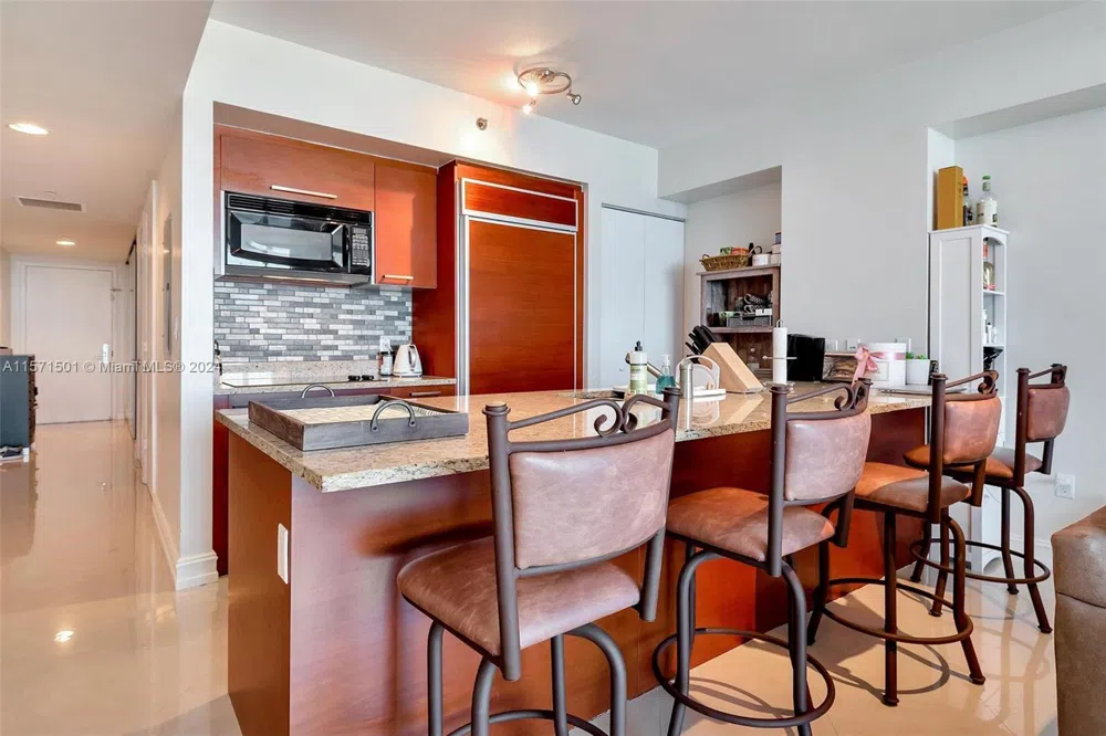 1830 S Ocean Dr #4709 Hallandale Beach, FL 33009