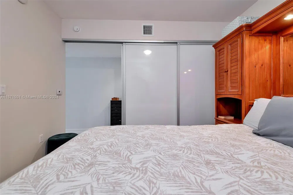 1830 S Ocean Dr #4709 Hallandale Beach, FL 33009