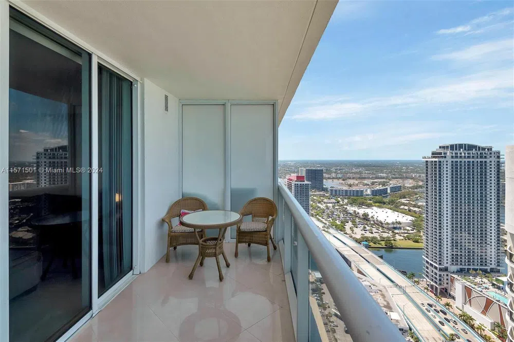 1830 S Ocean Dr #4709 Hallandale Beach, FL 33009