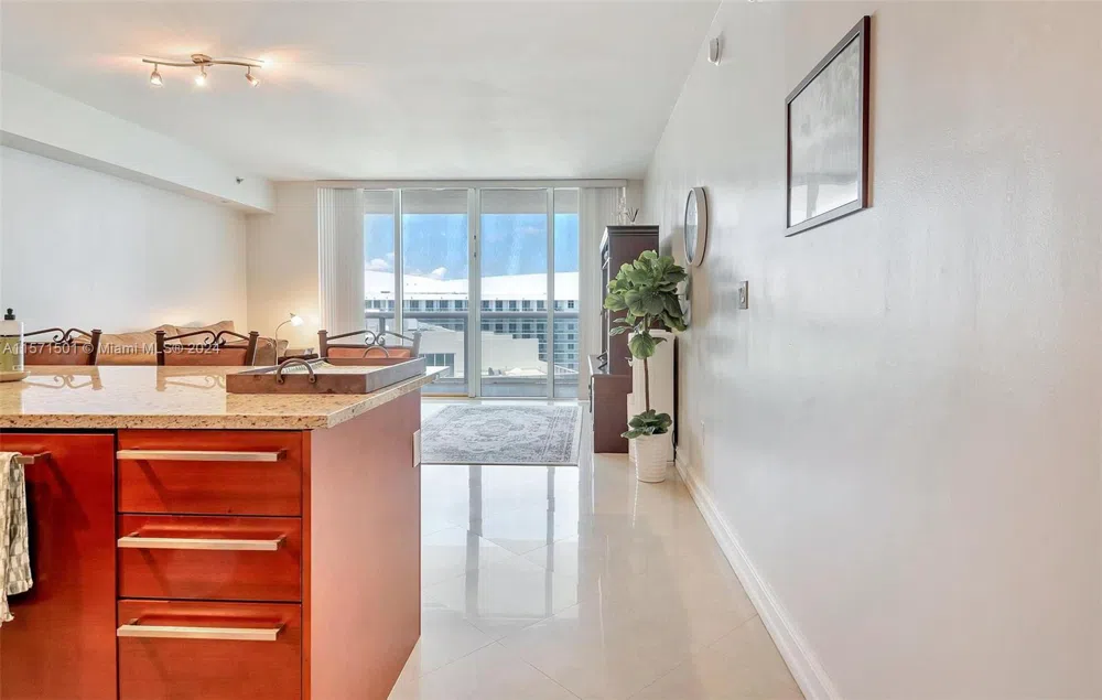 1830 S Ocean Dr #4709 Hallandale Beach, FL 33009