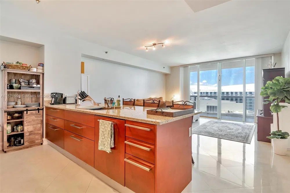 1830 S Ocean Dr #4709 Hallandale Beach, FL 33009