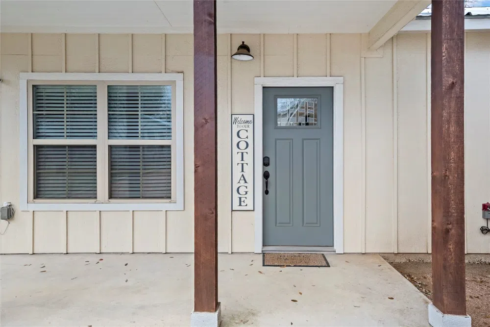 113 W Creek Street Fredericksburg, TX 78624