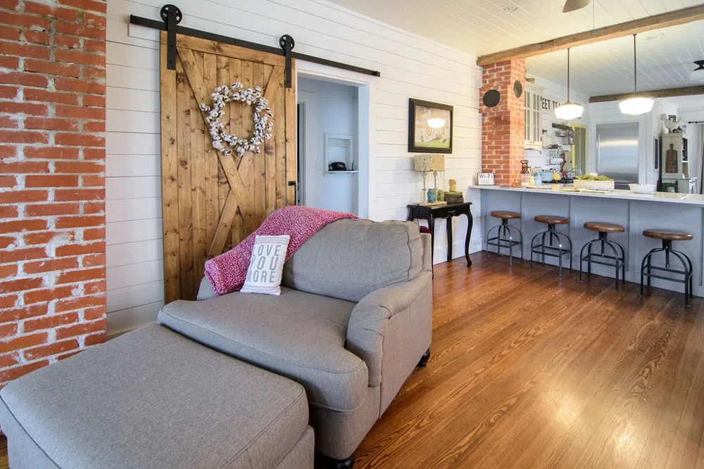 113 W Creek Street Fredericksburg, TX 78624