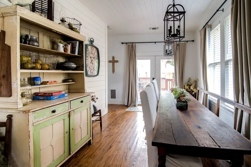 113 W Creek Street Fredericksburg, TX 78624