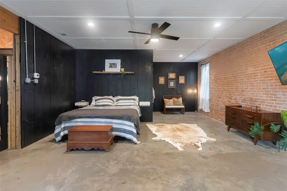 110 W Main Street Cumby, TX 75433
