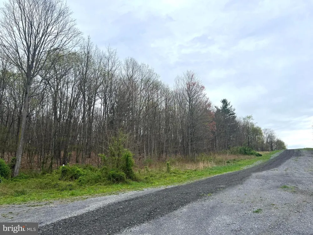 RIDGE WAY DRIVE Everett, PA 15537