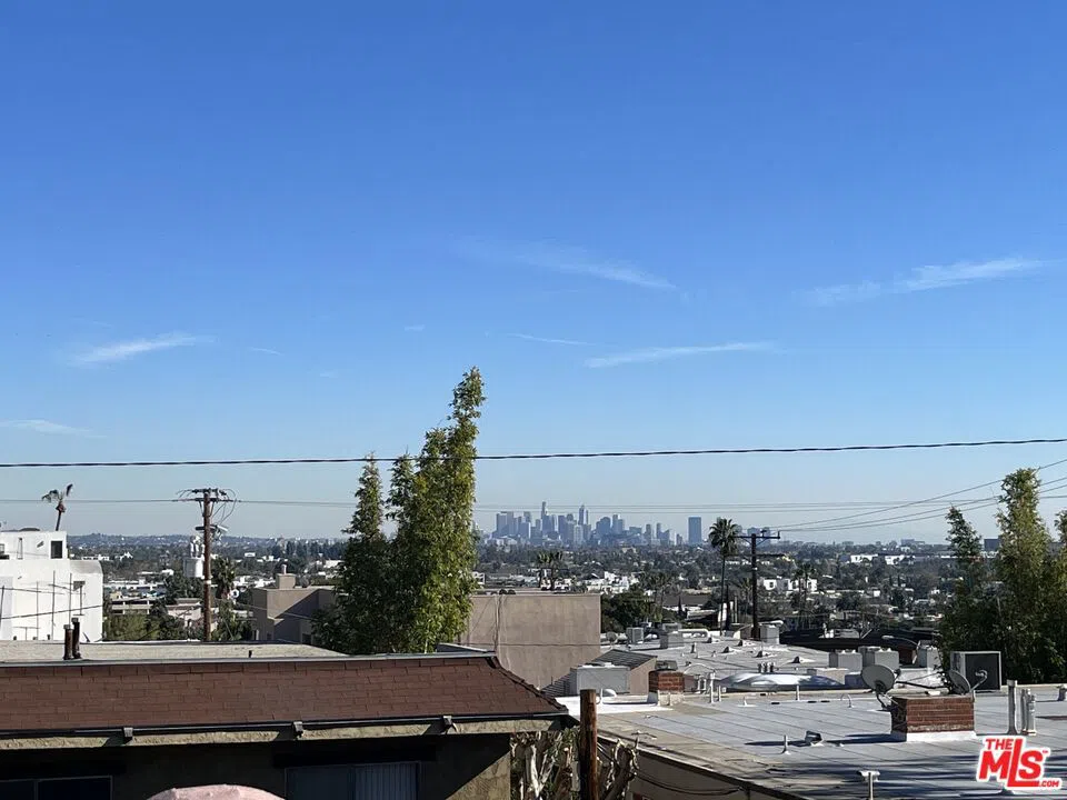 913 Hilldale Avenue #2 West Hollywood, CA 90069