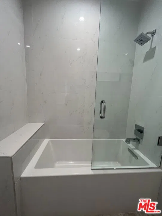 913 Hilldale Avenue #2 West Hollywood, CA 90069