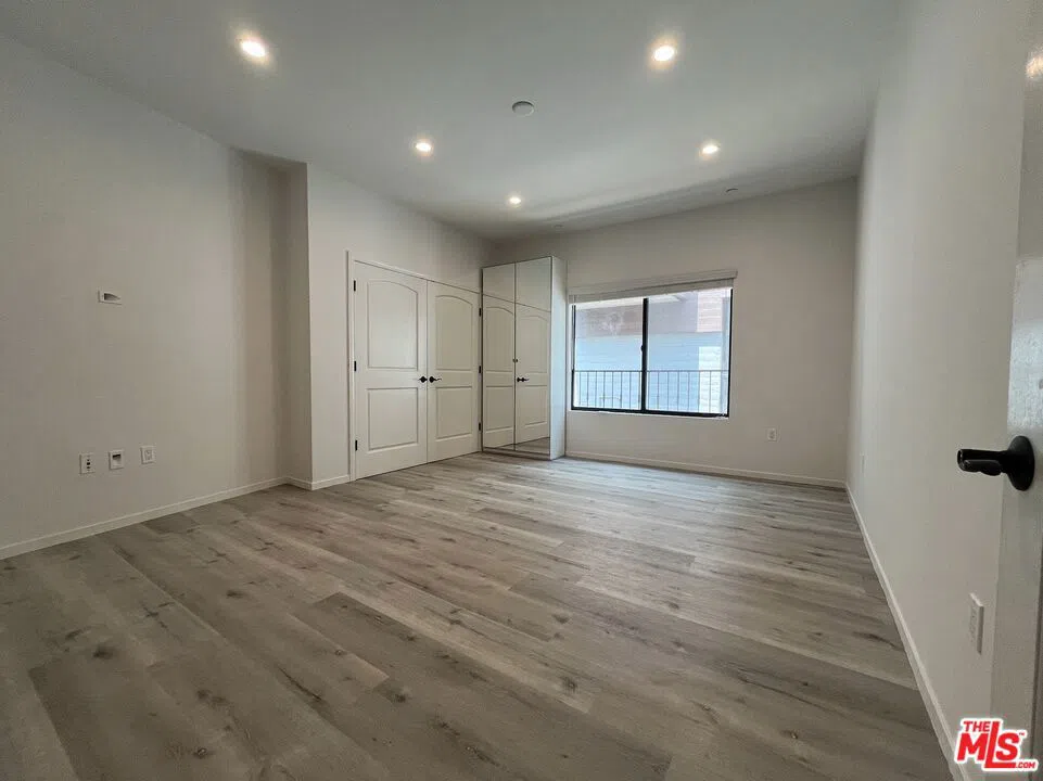 913 Hilldale Avenue #2 West Hollywood, CA 90069