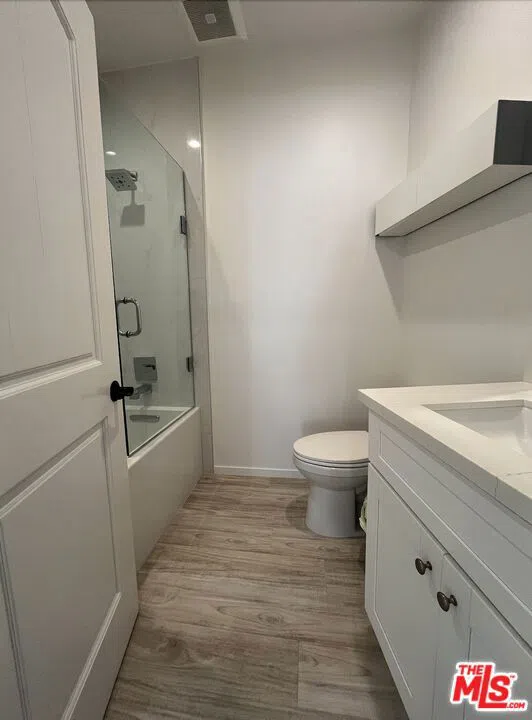 913 Hilldale Avenue #2 West Hollywood, CA 90069