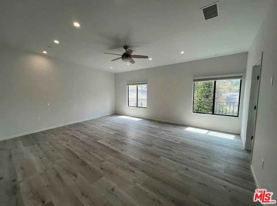 913 Hilldale Avenue #2 West Hollywood, CA 90069
