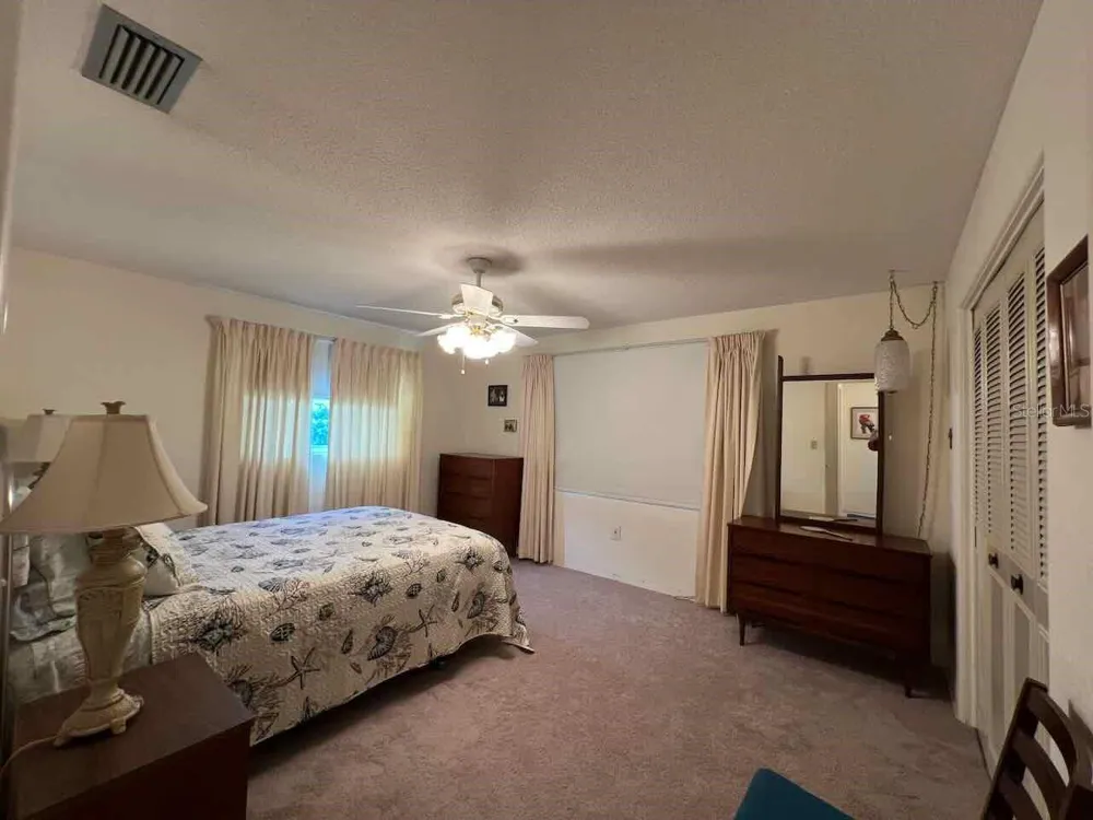 535 S PENINSULA AVENUE New Smyrna Beach, FL 32169