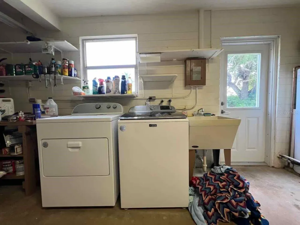 535 S PENINSULA AVENUE New Smyrna Beach, FL 32169