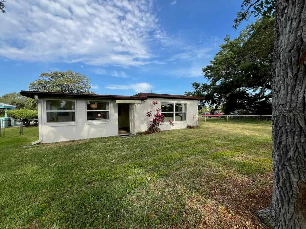 535 S PENINSULA AVENUE New Smyrna Beach, FL 32169