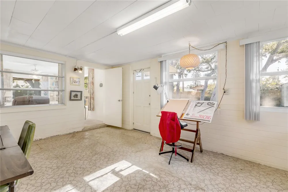 535 S PENINSULA AVENUE New Smyrna Beach, FL 32169