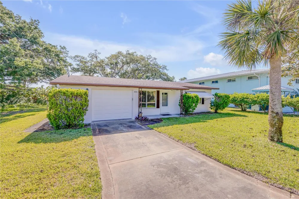 535 S PENINSULA AVENUE New Smyrna Beach, FL 32169
