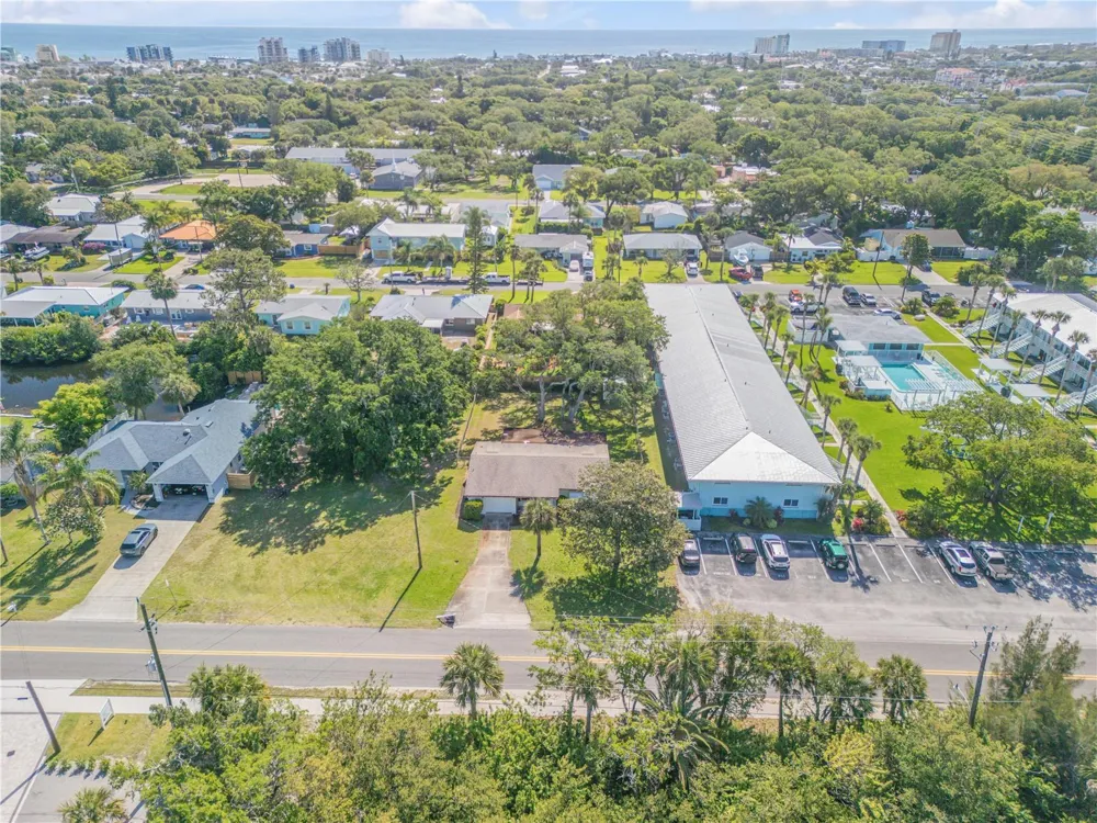 535 S PENINSULA AVENUE New Smyrna Beach, FL 32169