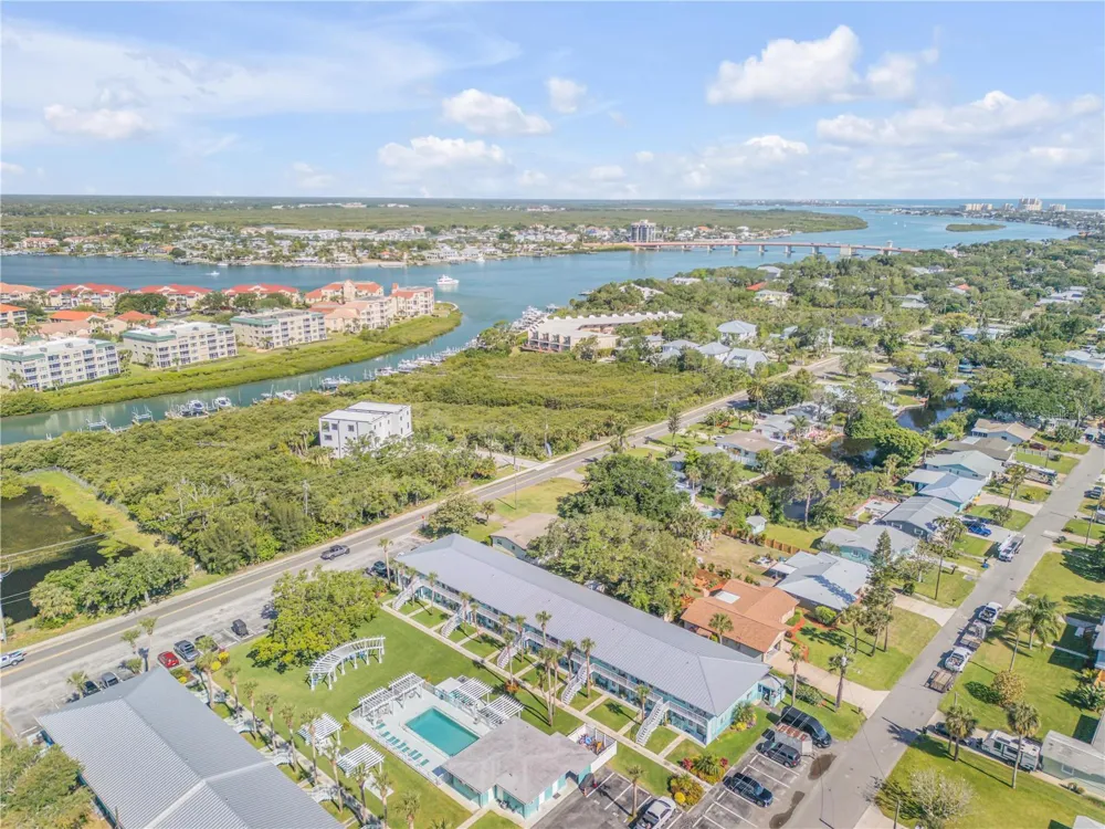 535 S PENINSULA AVENUE New Smyrna Beach, FL 32169