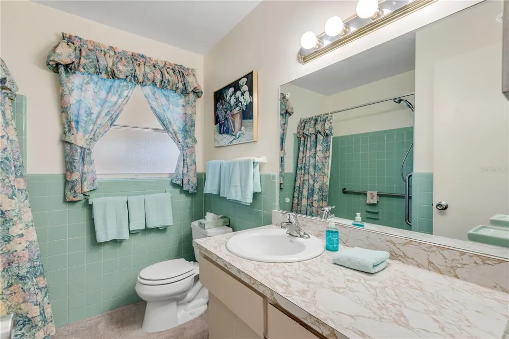 535 S PENINSULA AVENUE New Smyrna Beach, FL 32169