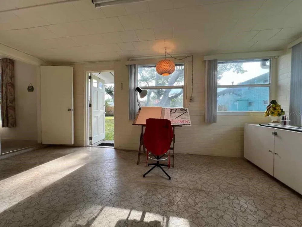 535 S PENINSULA AVENUE New Smyrna Beach, FL 32169