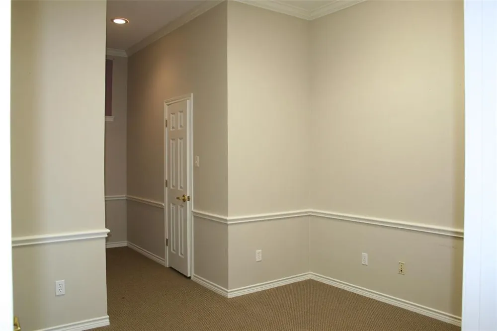 1601 W Henderson Cleburne, TX 76033