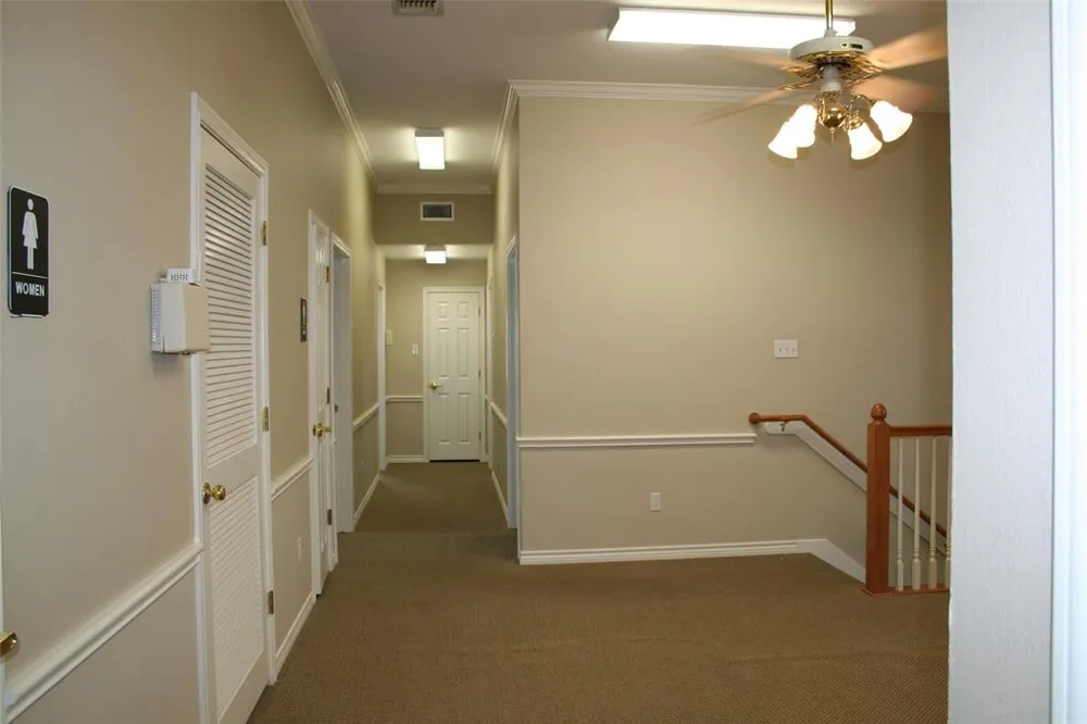 1601 W Henderson Cleburne, TX 76033