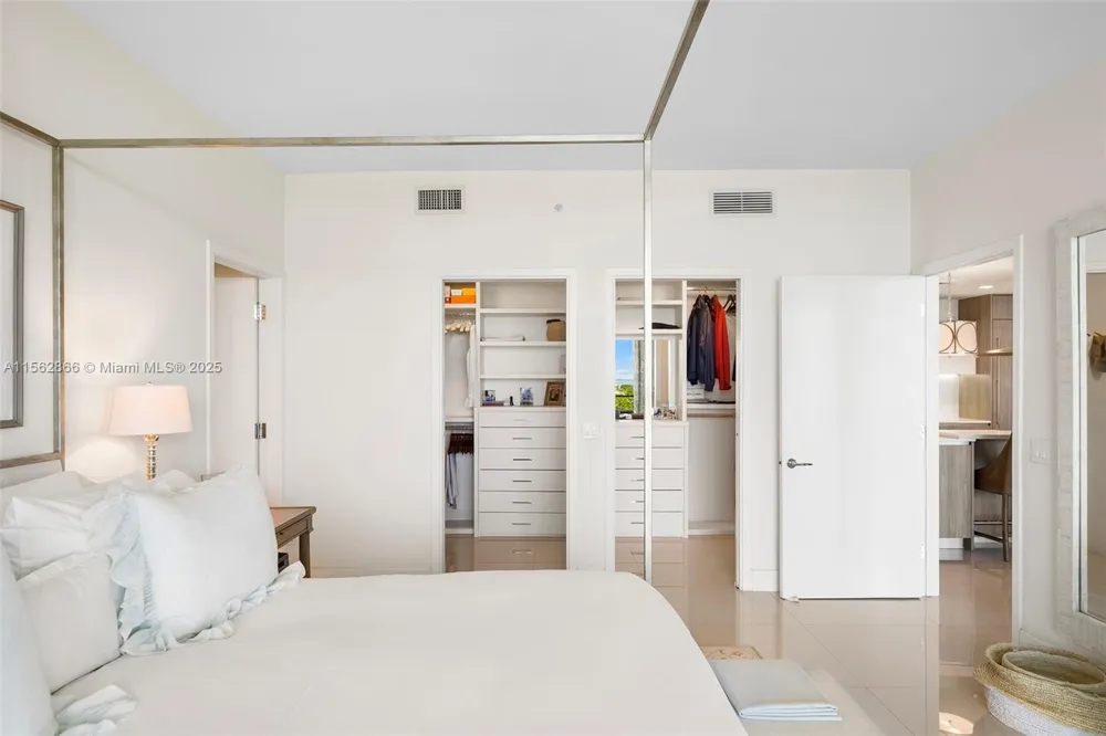 360 Ocean Dr #905S Key Biscayne, FL 33149
