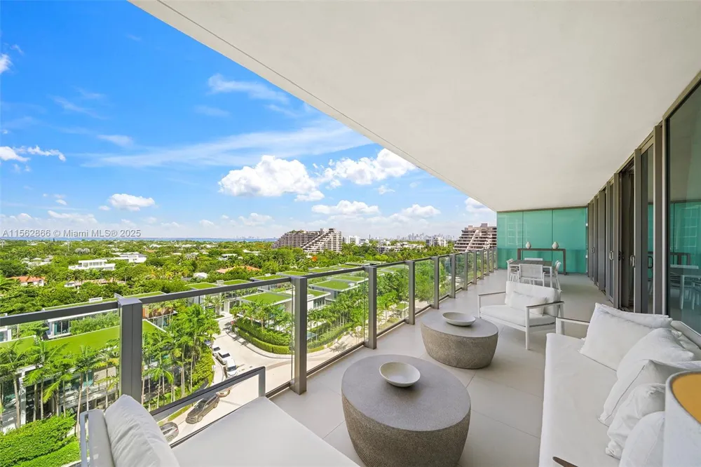 360 Ocean Dr #905S Key Biscayne, FL 33149