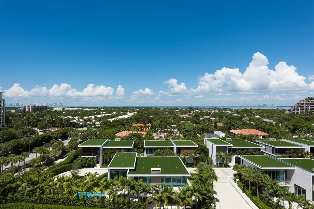 360 Ocean Dr #905S Key Biscayne, FL 33149