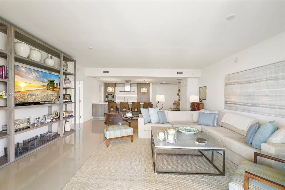 360 Ocean Dr #905S Key Biscayne, FL 33149