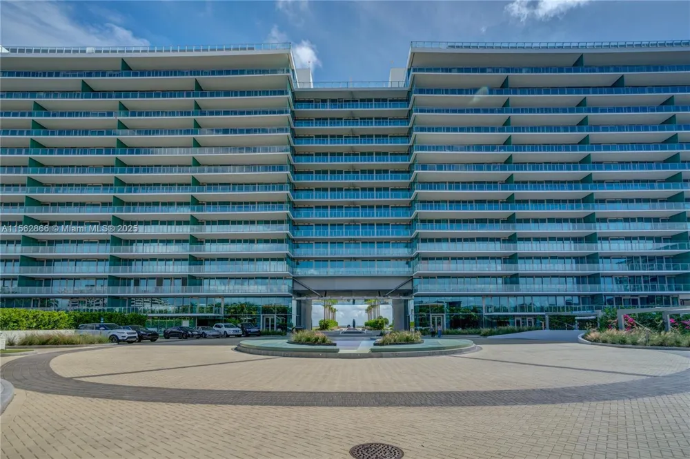 360 Ocean Dr #905S Key Biscayne, FL 33149
