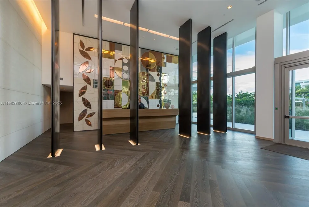 360 Ocean Dr #905S Key Biscayne, FL 33149