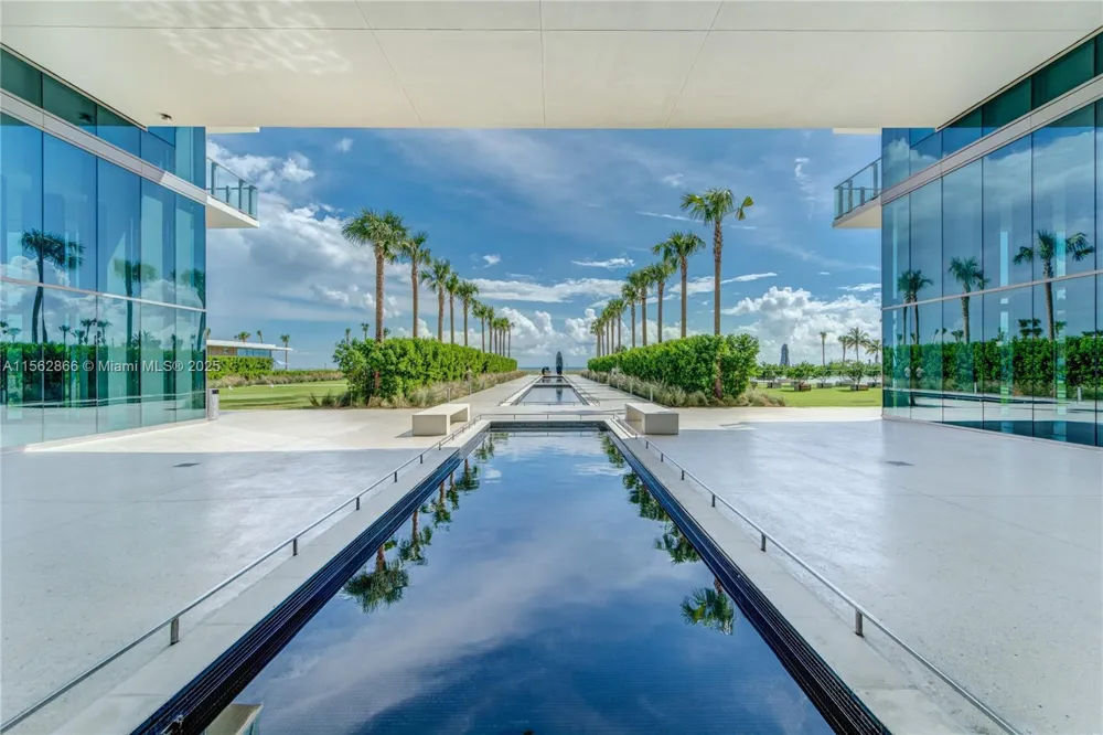 360 Ocean Dr #905S Key Biscayne, FL 33149