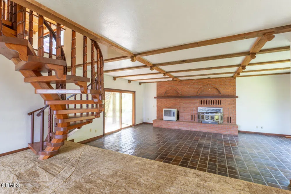 33451 Little Valley Road Fort Bragg, CA 95437