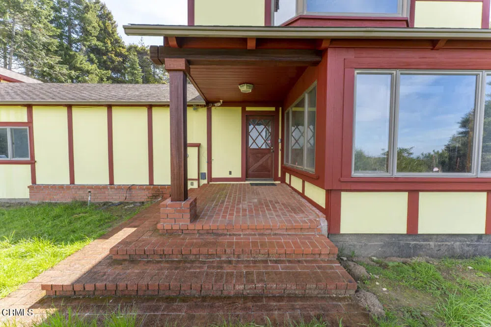 33451 Little Valley Road Fort Bragg, CA 95437