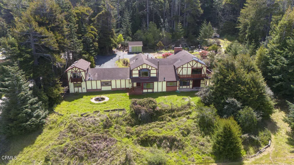 33451 Little Valley Road Fort Bragg, CA 95437