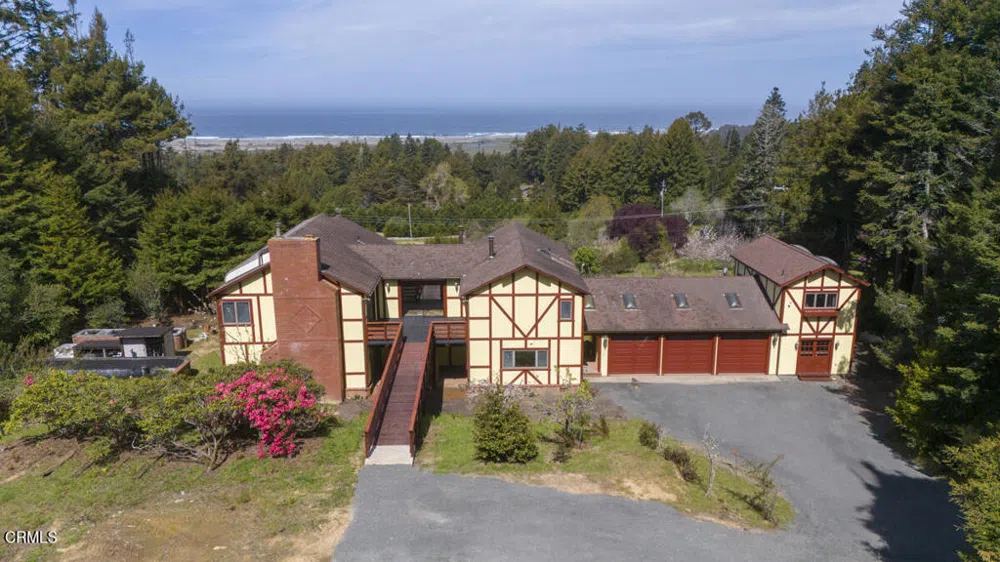 33451 Little Valley Road Fort Bragg, CA 95437